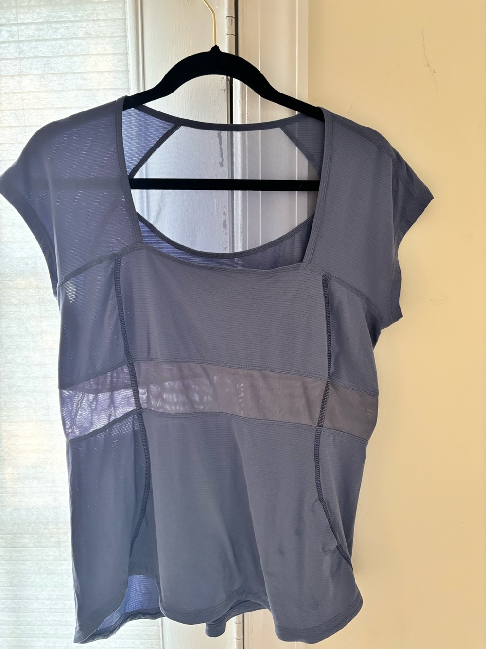 Lululemon Short Sleeve Mesh Panel Top in Slate Blue